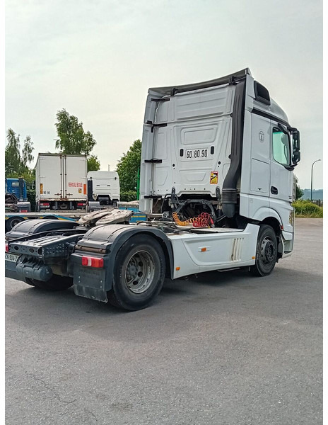 Mercedes-Benz Actros 1848 - noise in engine - Sadulveok: pilt 4 Mercedes-Benz Actros 1848 - noise in engine - Sadulveok: pilt 4