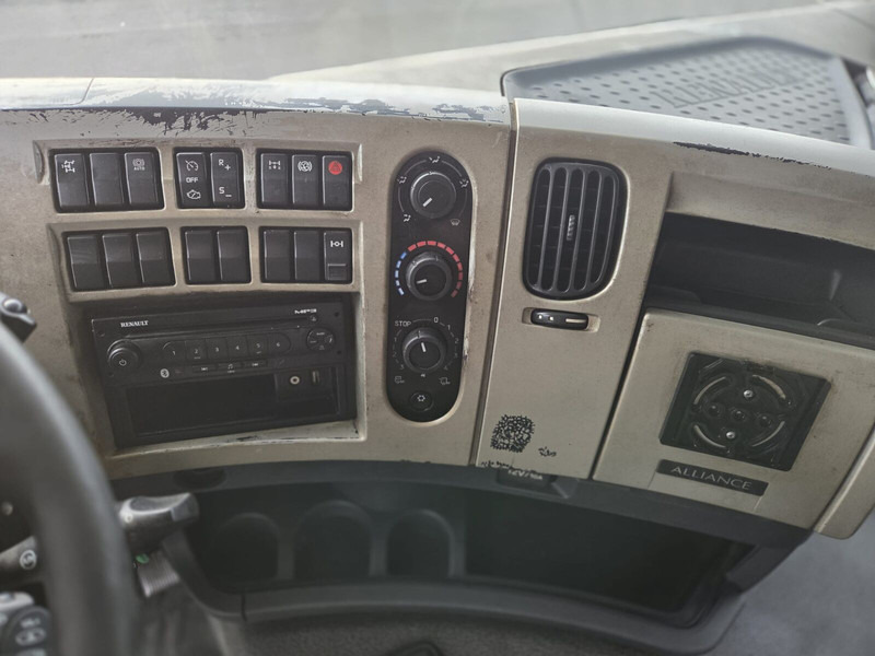 Renault 460dxi - Sadulveok: pilt 5 Renault 460dxi - Sadulveok: pilt 5