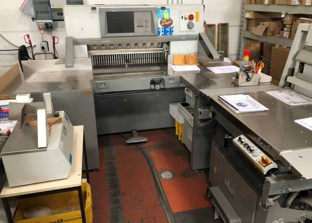 Polar 92 XT high-speed cutting line with RA-2 vibrator, optional LW 450 lift and counting scale - Paberi lõikamise masin: pilt 1 Polar 92 XT high-speed cutting line with RA-2 vibrator, optional LW 450 lift and counting scale - Paberi lõikamise masin: pilt 1