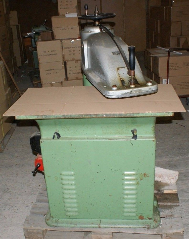 Schoen & Cie Model N 1.1/4-1 Hydraulic Pivot Arm Punch - Trükimasin: pilt 3 Schoen & Cie Model N 1.1/4-1 Hydraulic Pivot Arm Punch - Trükimasin: pilt 3