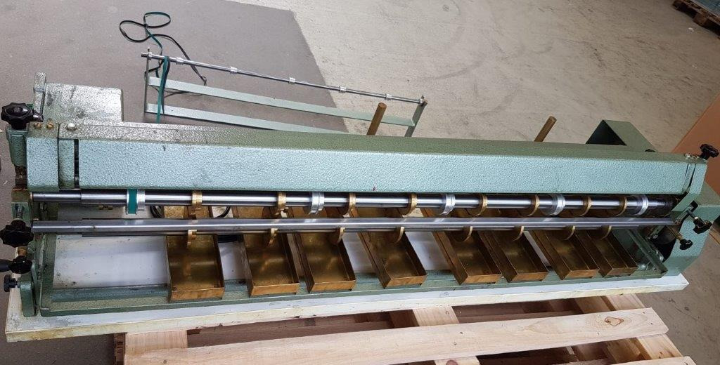 Köitmismasin Special machine two-roll gluing machine Sumbel Herold 1200 with belt transport: pilt 10 Köitmismasin Special machine two-roll gluing machine Sumbel Herold 1200 with belt transport: pilt 10