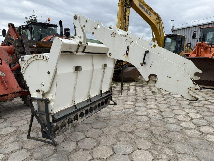 Bomag BW174 - Liiva-/ Soolajaotur - Kommunaal-/ Erisõiduk: pilt 4 Bomag BW174 - Liiva-/ Soolajaotur - Kommunaal-/ Erisõiduk: pilt 4
