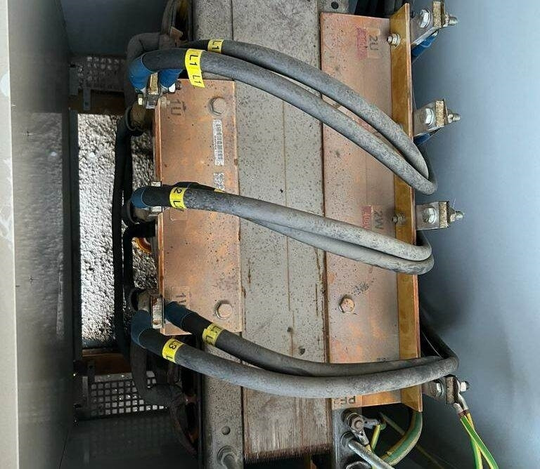CAT OLYMPIAN XQE150-2 - Generaatorikomplekt: pilt 5 CAT OLYMPIAN XQE150-2 - Generaatorikomplekt: pilt 5
