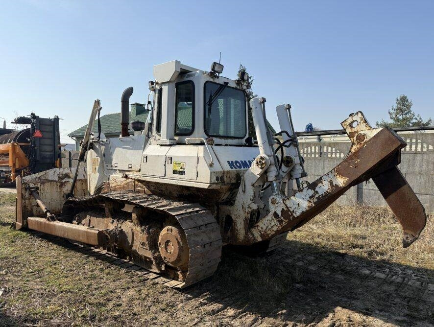 Komatsu D65EX-15e0 + ripper - Buldooser: pilt 3 Komatsu D65EX-15e0 + ripper - Buldooser: pilt 3