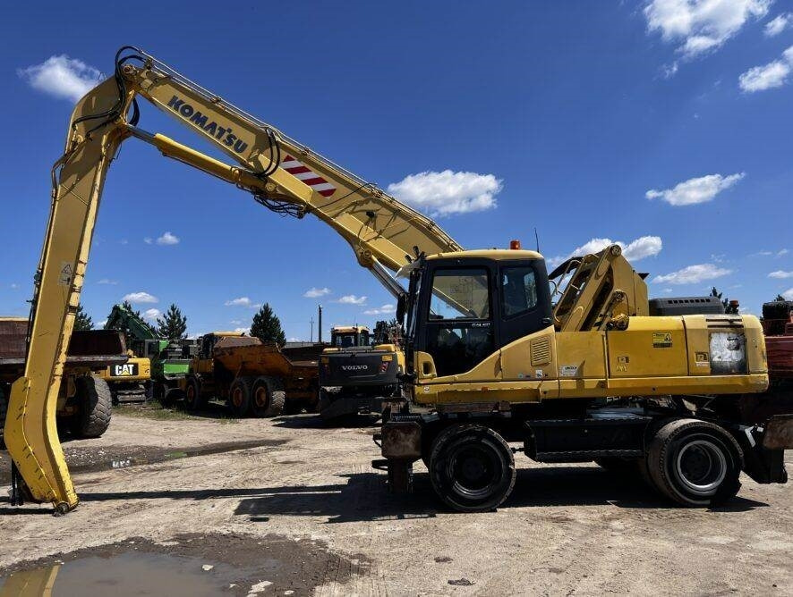 Komatsu PW220MH MH - Jäätme-/ Tööstuslik käitleja: pilt 1 Komatsu PW220MH MH - Jäätme-/ Tööstuslik käitleja: pilt 1