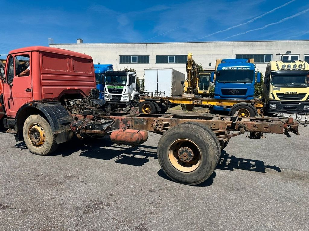Mercedes-Benz 1626K Blatt/AP Achse V8 - Kabiinišassiiga veoauto: pilt 3 Mercedes-Benz 1626K Blatt/AP Achse V8 - Kabiinišassiiga veoauto: pilt 3