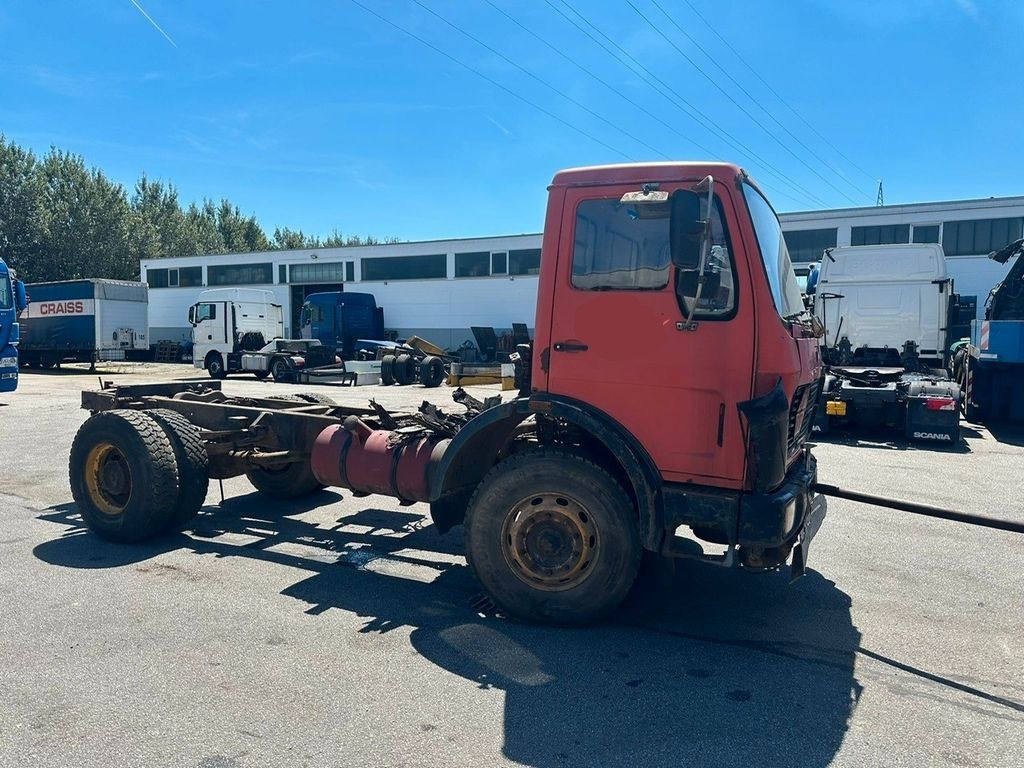 Mercedes-Benz 1626K Blatt/AP Achse V8 - Kabiinišassiiga veoauto: pilt 1 Mercedes-Benz 1626K Blatt/AP Achse V8 - Kabiinišassiiga veoauto: pilt 1