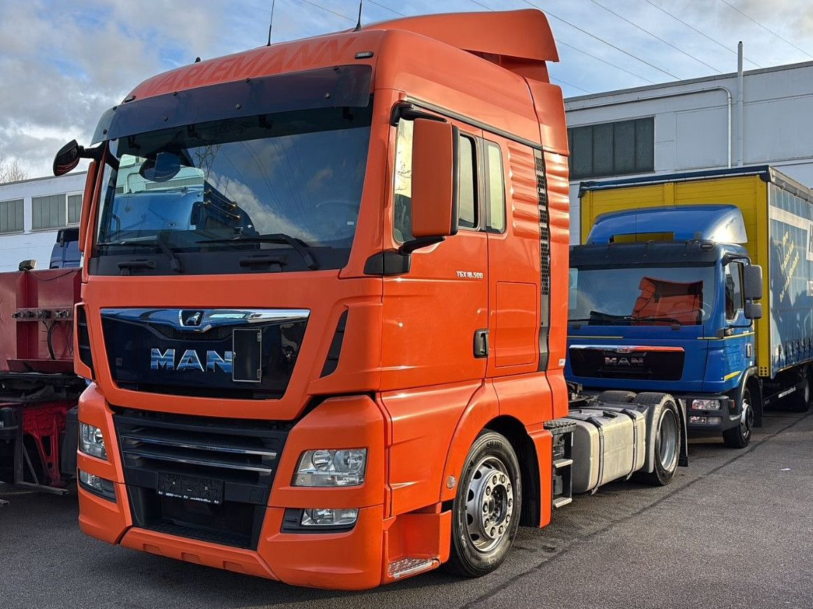 MAN TGX 18.500 XXL HUBSATTELLKUPLUNG - Sadulveok: pilt 2 MAN TGX 18.500 XXL HUBSATTELLKUPLUNG - Sadulveok: pilt 2