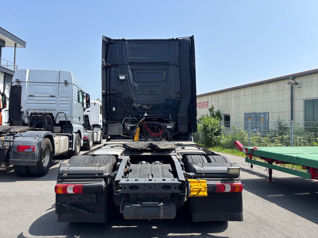 Mercedes-Benz Actros 1852 Giga Space/Alu Felgen/Retarder - Sadulveok: pilt 5 Mercedes-Benz Actros 1852 Giga Space/Alu Felgen/Retarder - Sadulveok: pilt 5