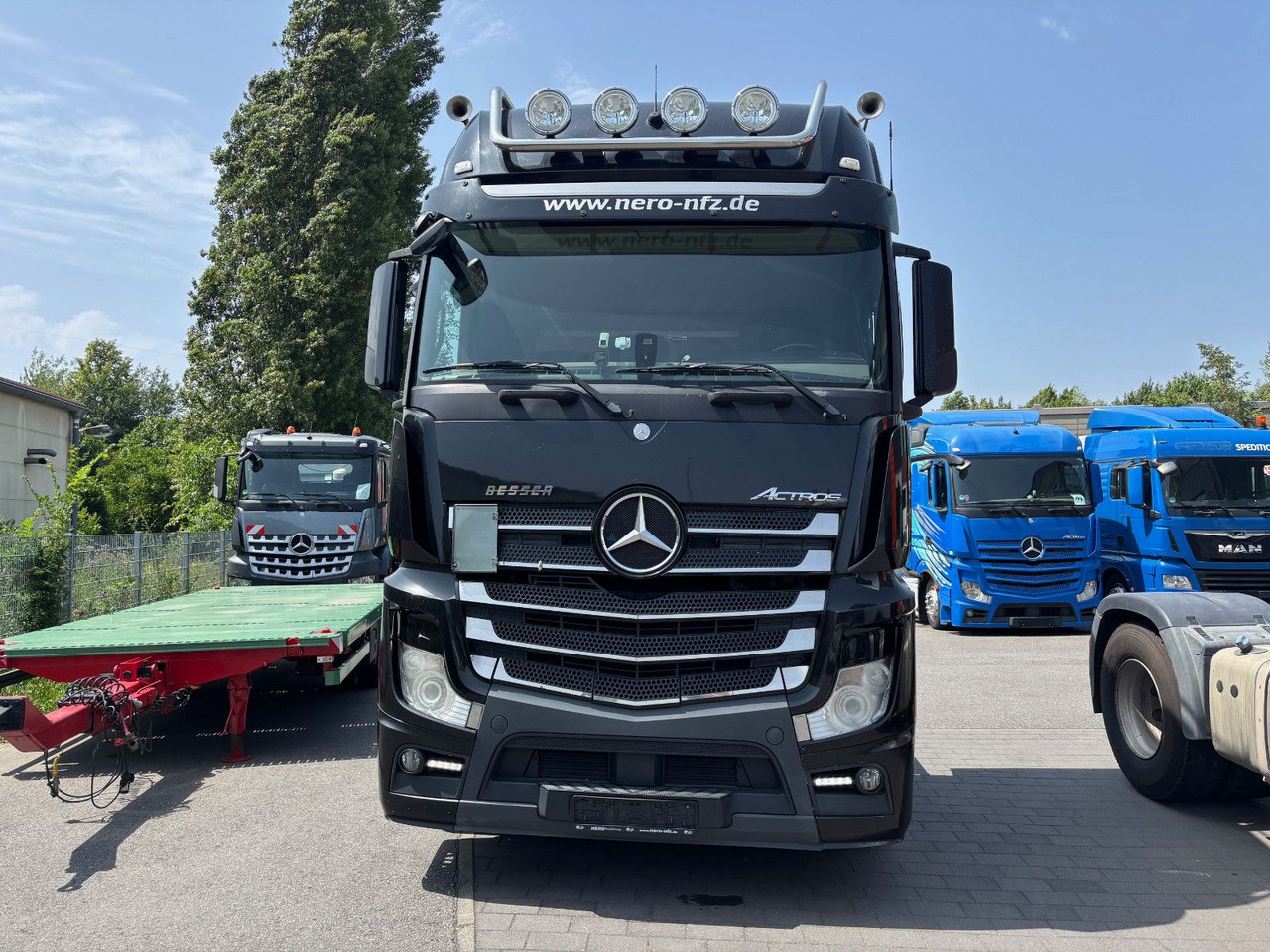 Mercedes-Benz Actros 1852 Giga Space/Alu Felgen/Retarder - Sadulveok: pilt 2 Mercedes-Benz Actros 1852 Giga Space/Alu Felgen/Retarder - Sadulveok: pilt 2