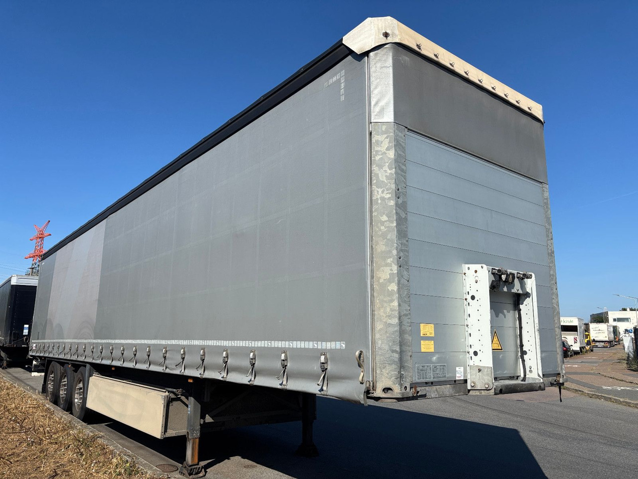 Schmitz Cargobull SCS 24/ALU/Lift/Scheiben/EDSCHA/Palettenkasten - Tentpoolhaagis: pilt 1 Schmitz Cargobull SCS 24/ALU/Lift/Scheiben/EDSCHA/Palettenkasten - Tentpoolhaagis: pilt 1