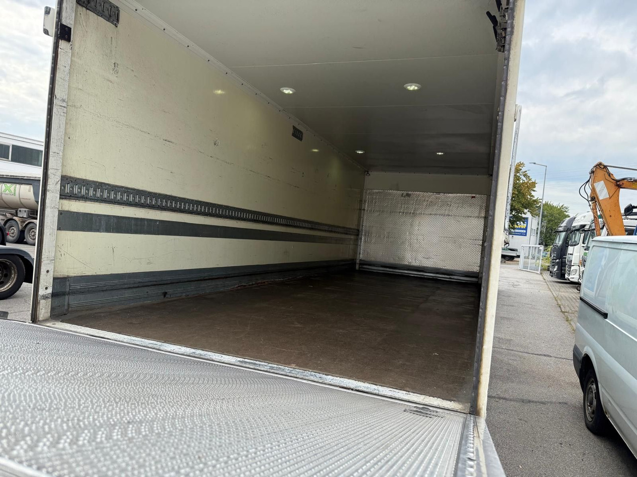 Walther Kamera/LBW/Luft/Scheiben - Furgoonjärelhaagis: pilt 5 Walther Kamera/LBW/Luft/Scheiben - Furgoonjärelhaagis: pilt 5