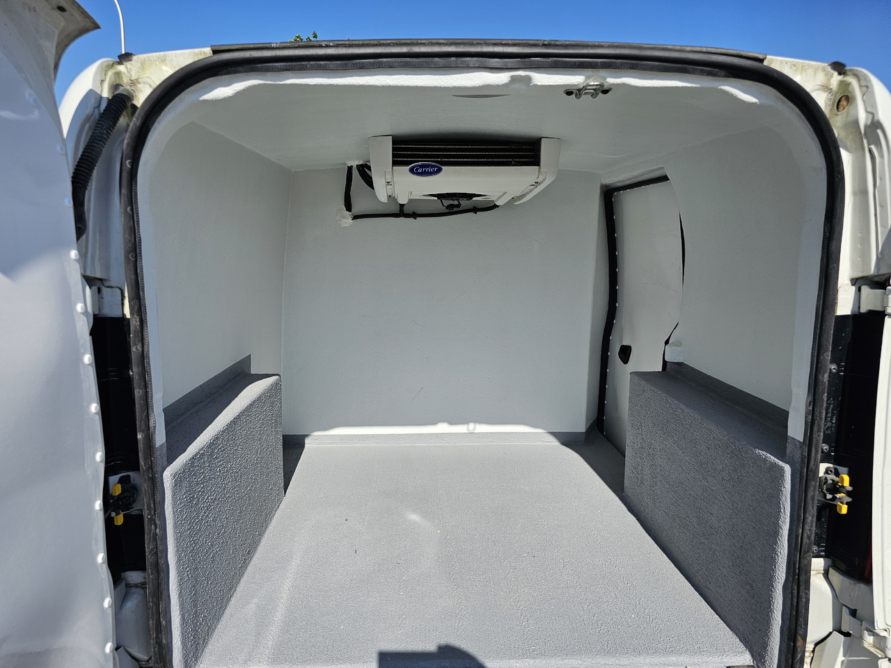 Tarbesõiduk külmik FIAT DOBLO CHLODNIA MROZNIA CARRIER KLIMA EURO6 [ Copy ] [ Copy ] [ Copy ] [ Copy ]: pilt 15