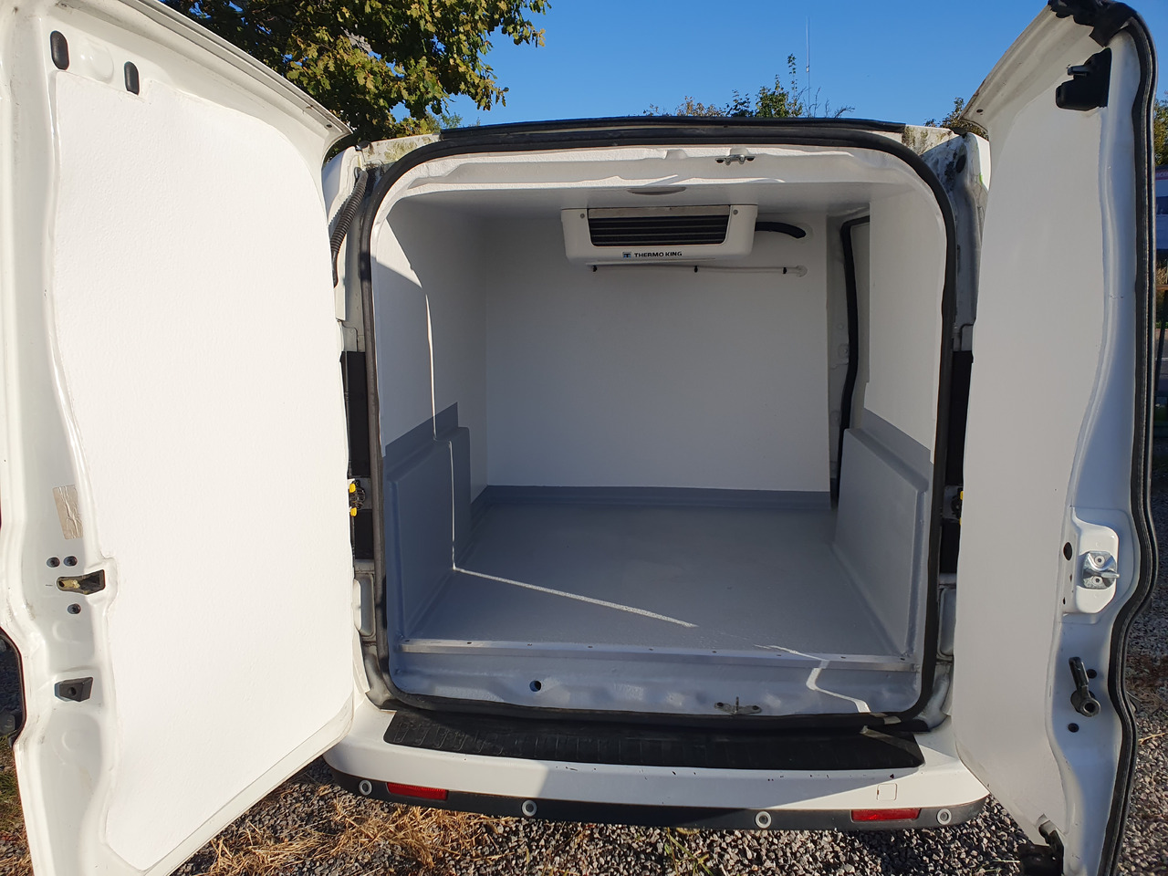 Tarbesõiduk külmik FIAT DOBLO CHLODNIA THERMOKING KLIMA EURO6 [ Copy ] [ Copy ]: pilt 1
