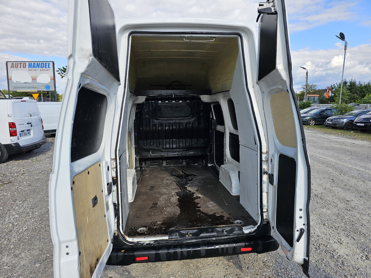 NISSAN E-NV200  ELEKTRYCZNY 40 KV 250 km klima kamera - Väike kaubik, Elektrikaubik: pilt 2 NISSAN E-NV200  ELEKTRYCZNY 40 KV 250 km klima kamera - Väike kaubik, Elektrikaubik: pilt 2