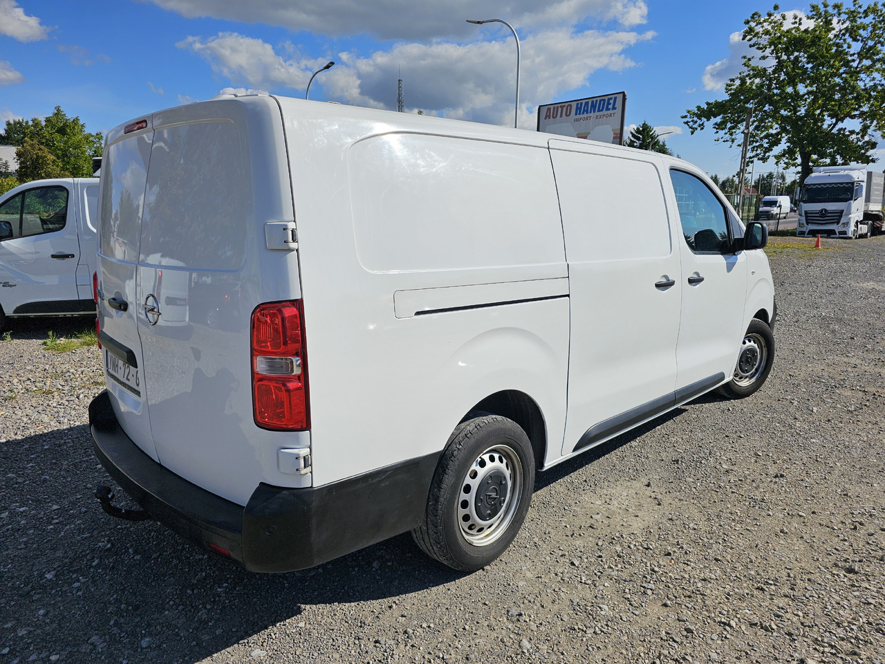 OPEL VIVARO LONG L2H1 FURGON KLIMA NAVI EURO6 - Väike kaubik: pilt 5 OPEL VIVARO LONG L2H1 FURGON KLIMA NAVI EURO6 - Väike kaubik: pilt 5