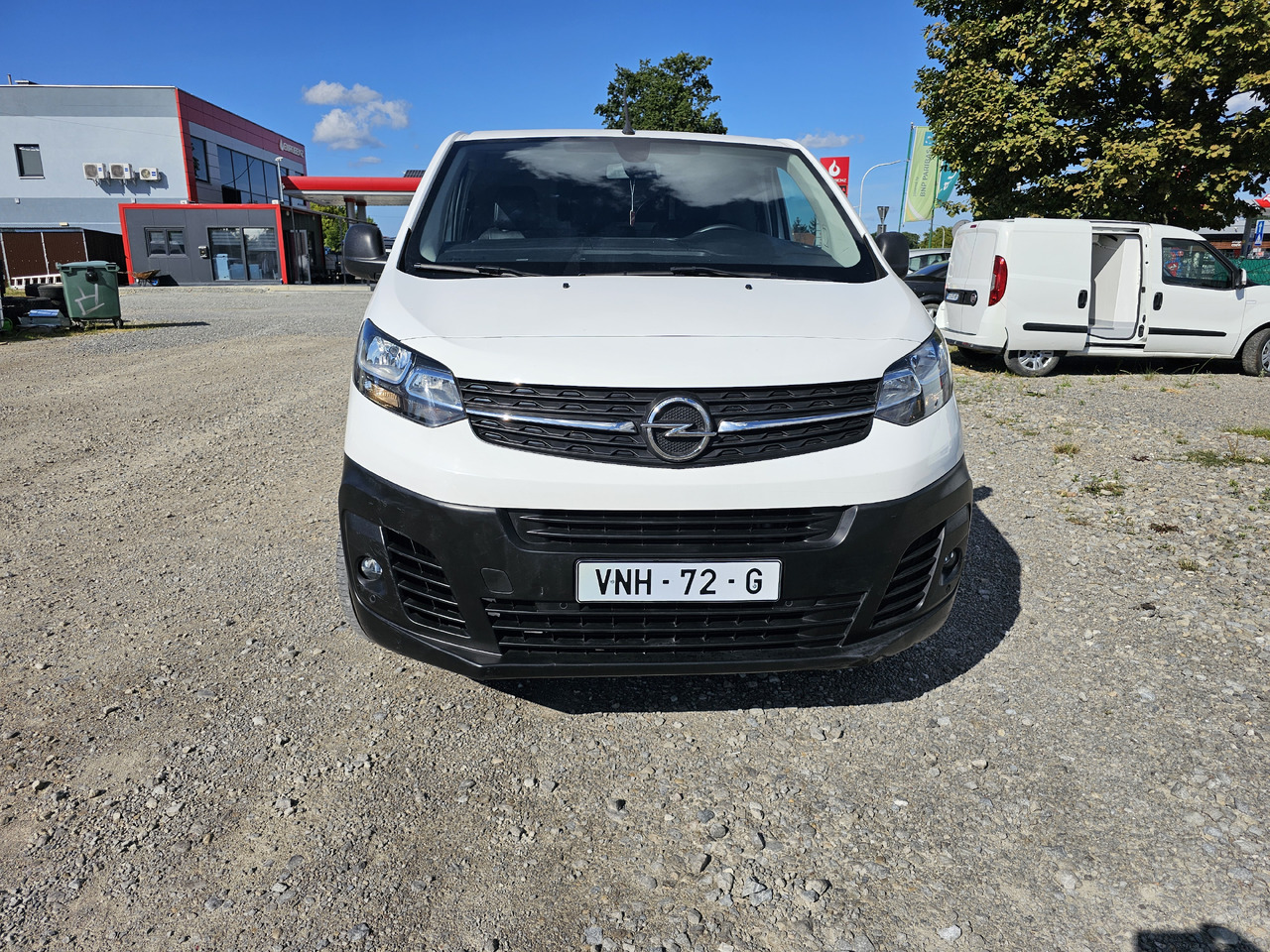 OPEL VIVARO LONG L2H1 FURGON KLIMA NAVI EURO6 - Väike kaubik: pilt 4 OPEL VIVARO LONG L2H1 FURGON KLIMA NAVI EURO6 - Väike kaubik: pilt 4