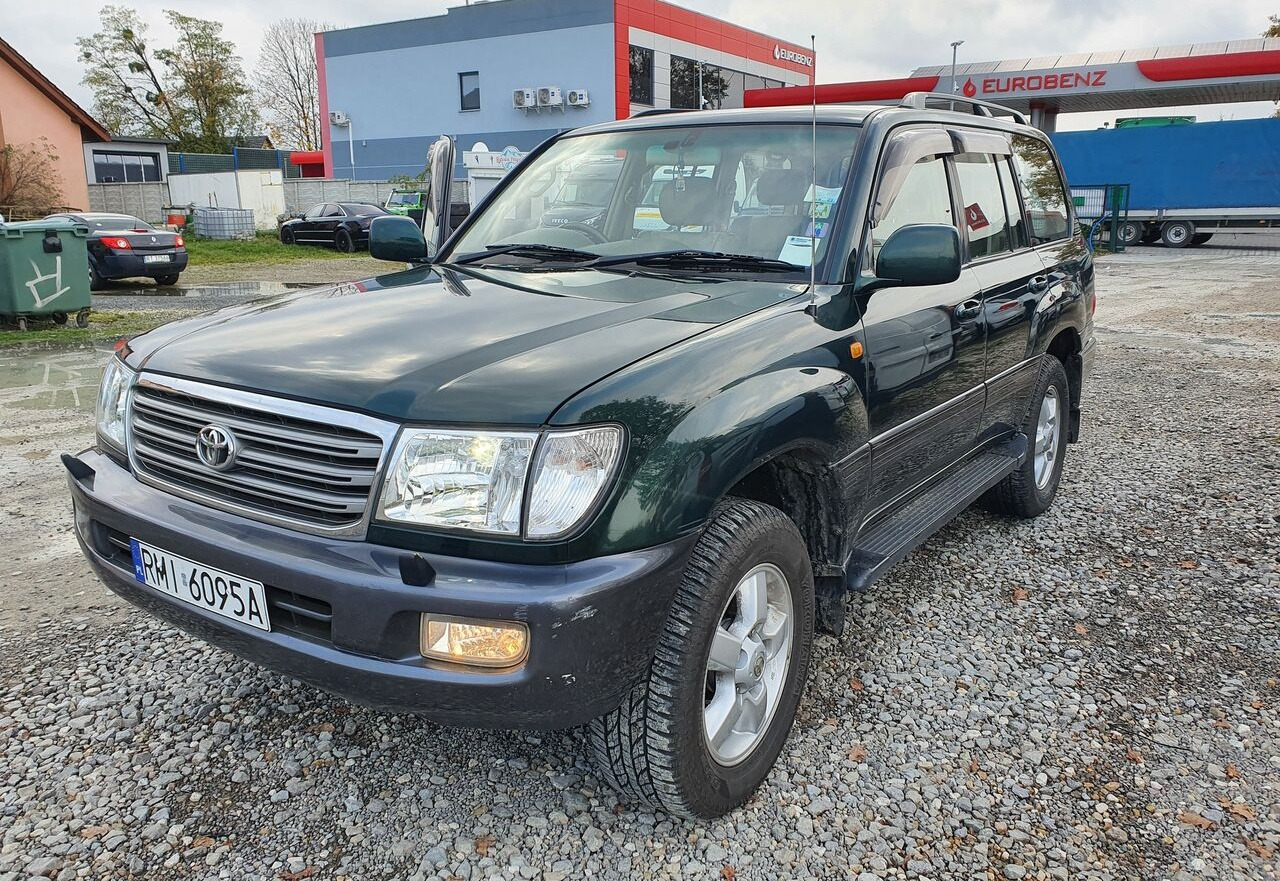 Toyota LAND CRUISER 100 4,2 TD KLIMA 7 OSOB - Auto: pilt 1 Toyota LAND CRUISER 100 4,2 TD KLIMA 7 OSOB - Auto: pilt 1