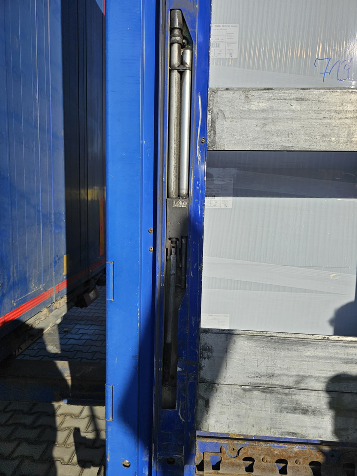 VOLVO FH460 ZESTAW TANDEM 120 M3 PRZEJAZDOWY + PRZYCZEPA FIRANKA SAF liising VOLVO FH460 ZESTAW TANDEM 120 M3 PRZEJAZDOWY + PRZYCZEPA FIRANKA SAF: pilt 9