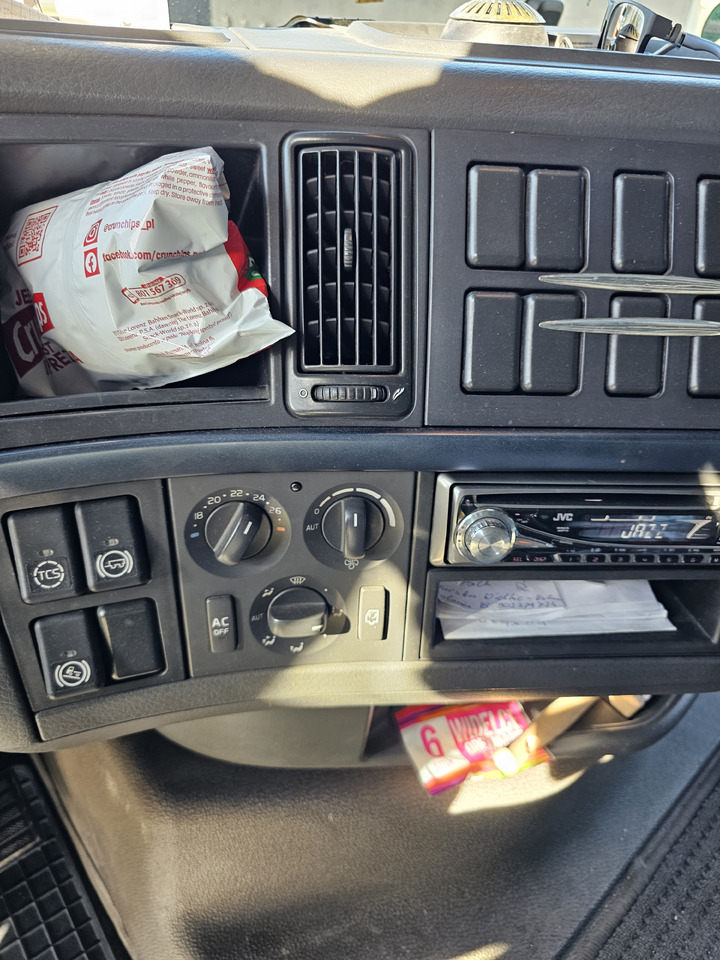 VOLVO FH460 ZESTAW TANDEM 120 M3 PRZEJAZDOWY + PRZYCZEPA FIRANKA SAF liising VOLVO FH460 ZESTAW TANDEM 120 M3 PRZEJAZDOWY + PRZYCZEPA FIRANKA SAF: pilt 17