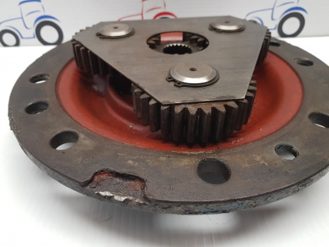 Carraro 709 Case Ford 6410, 5610, 6610 Front Axle Hub Reduction Kit 83984366 - Esitelg: pilt 3 Carraro 709 Case Ford 6410, 5610, 6610 Front Axle Hub Reduction Kit 83984366 - Esitelg: pilt 3