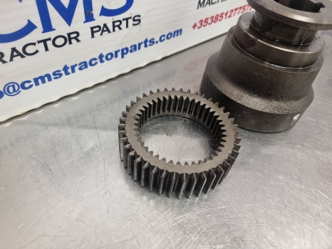Case 1690, 1594, 1694 Rear Axle Differential Sleeve And Gear K940723, K940722 - Tagatelg: pilt 3 Case 1690, 1594, 1694 Rear Axle Differential Sleeve And Gear K940723, K940722 - Tagatelg: pilt 3