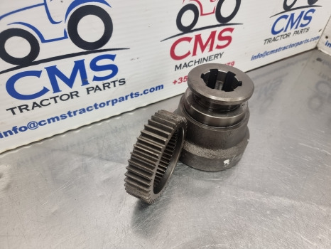 Case 1690, 1594, 1694 Rear Axle Differential Sleeve And Gear K940723, K940722 - Tagatelg: pilt 5 Case 1690, 1594, 1694 Rear Axle Differential Sleeve And Gear K940723, K940722 - Tagatelg: pilt 5