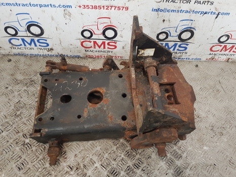 Case 4230, 4210, 4220, 95, 85 Series Hitch Dromone 228722a1, 228726a1, 9713154 - Raam/ Konstruktsioon - Põllutööseade: pilt 1 Case 4230, 4210, 4220, 95, 85 Series Hitch Dromone 228722a1, 228726a1, 9713154 - Raam/ Konstruktsioon - Põllutööseade: pilt 1