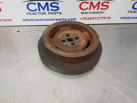 Case 5140, 5120, 5130, Engine Damper, Pulley J914454 - Mootor ja varuosad - Põllutööseade: pilt 1 Case 5140, 5120, 5130, Engine Damper, Pulley J914454 - Mootor ja varuosad - Põllutööseade: pilt 1