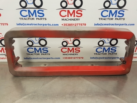 Case 856xl, 743, 745, 1056, 845 Front Housing Upper Grille 85639c1, 87718435 - Võre - Traktor: pilt 2 Case 856xl, 743, 745, 1056, 845 Front Housing Upper Grille 85639c1, 87718435 - Võre - Traktor: pilt 2