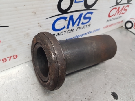 Case David Brown 1690, 1694, 1590, 1594 Clutch Release Bearing Carrier K200355 - Sidur ja varuosad - Põllutööseade: pilt 2 Case David Brown 1690, 1694, 1590, 1594 Clutch Release Bearing Carrier K200355 - Sidur ja varuosad - Põllutööseade: pilt 2