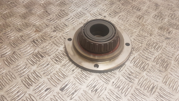 Case Mxc, Maxxum Mx, 5000 Series Mx110 Maxxum Rear Axle Carrier Flange 1341074c1 - Tagatelg: pilt 1 Case Mxc, Maxxum Mx, 5000 Series Mx110 Maxxum Rear Axle Carrier Flange 1341074c1 - Tagatelg: pilt 1