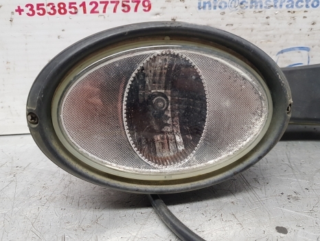 Case New Holland T6, T7, Maxxum, Puma T7.200 Grabrail Worl Lamp Rhs Kit 87644971 - Tuled/ Valgus - Traktor: pilt 2 Case New Holland T6, T7, Maxxum, Puma T7.200 Grabrail Worl Lamp Rhs Kit 87644971 - Tuled/ Valgus - Traktor: pilt 2