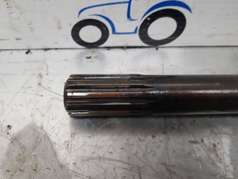 Case New Holland T6070, T6, T6000, Maxxum Front Axle Drive Shaft Rhs 84194820 - Veovõll - Traktor: pilt 2 Case New Holland T6070, T6, T6000, Maxxum Front Axle Drive Shaft Rhs 84194820 - Veovõll - Traktor: pilt 2