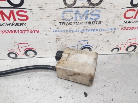 Case New Holland T7.200 Spool Oil Reservoir 84287277, 84284864, 84253966 - Hüdrauliline paak - Traktor: pilt 3 Case New Holland T7.200 Spool Oil Reservoir 84287277, 84284864, 84253966 - Hüdrauliline paak - Traktor: pilt 3