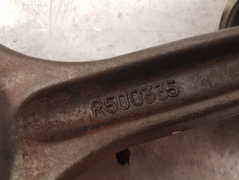 Claas 836 John Deere Engine Connecting Rod 6005024536, R500335, Re500608 - Ühendusvarras - Traktor: pilt 3 Claas 836 John Deere Engine Connecting Rod 6005024536, R500335, Re500608 - Ühendusvarras - Traktor: pilt 3