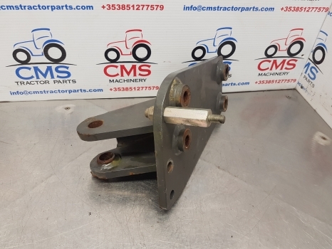 Claas Arion 640, 500, 600, Hexashift, Cmatic Top Link Bracket Lhs 0021608191 - Kabiini vedrustus - Traktor: pilt 5 Claas Arion 640, 500, 600, Hexashift, Cmatic Top Link Bracket Lhs 0021608191 - Kabiini vedrustus - Traktor: pilt 5