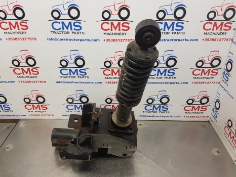 Claas Arion 640, 600, 500 Cab Back Suspension Support Assy Rhs 0021500984 - Kabiini vedrustus - Põllutööseade: pilt 5 Claas Arion 640, 600, 500 Cab Back Suspension Support Assy Rhs 0021500984 - Kabiini vedrustus - Põllutööseade: pilt 5