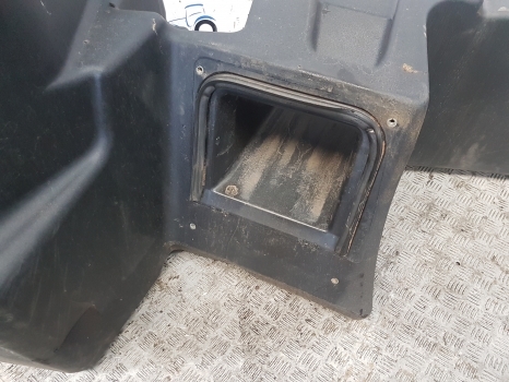Claas Arion 640, 600 Series Fuel Tank 280 L, A36, 0021983240, 21984770, 21983240 - Kütusepaak - Traktor: pilt 4 Claas Arion 640, 600 Series Fuel Tank 280 L, A36, 0021983240, 21984770, 21983240 - Kütusepaak - Traktor: pilt 4