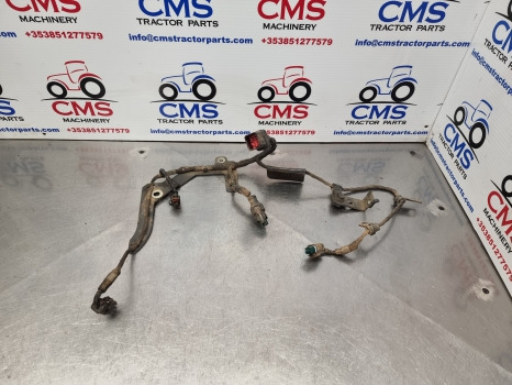 Claas Arion 640, Arion Cmatic. Hexashift,engine Wiring Loom Complete 0011645700 - Kaablid/ Juhtmestik: pilt 1 Claas Arion 640, Arion Cmatic. Hexashift,engine Wiring Loom Complete 0011645700 - Kaablid/ Juhtmestik: pilt 1