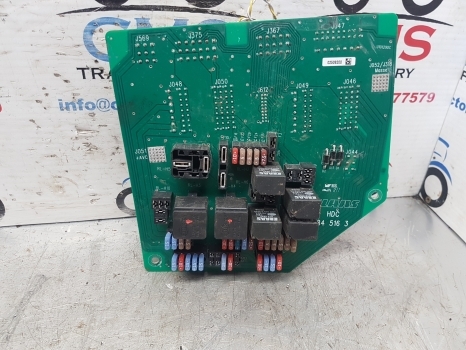 Claas Axion Arion 640 Roof Fuse Box Control Unit 0021845163, 21845163 - Kaitse - Traktor: pilt 2 Claas Axion Arion 640 Roof Fuse Box Control Unit 0021845163, 21845163 - Kaitse - Traktor: pilt 2