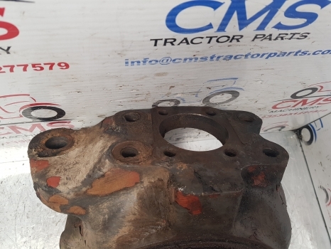 Claas Axos Series 340 Carraro 2019 Front Axle Swivel Housing Rhs 372019; 644804 - Esitelg - Traktor: pilt 3 Claas Axos Series 340 Carraro 2019 Front Axle Swivel Housing Rhs 372019; 644804 - Esitelg - Traktor: pilt 3