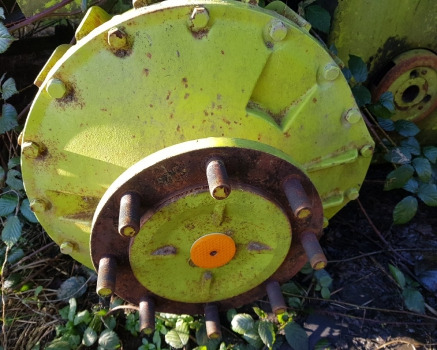 Claas Dominator 86 Front Axle Hub Lhs Complete 197344.2 - Esitelg: pilt 3 Claas Dominator 86 Front Axle Hub Lhs Complete 197344.2 - Esitelg: pilt 3