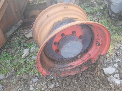 Claas Scorpion 1033, 635, 732, 736, 741 Wheel Rim 14x24, 0019204030 - Velg - Põllutööseade: pilt 1 Claas Scorpion 1033, 635, 732, 736, 741 Wheel Rim 14x24, 0019204030 - Velg - Põllutööseade: pilt 1