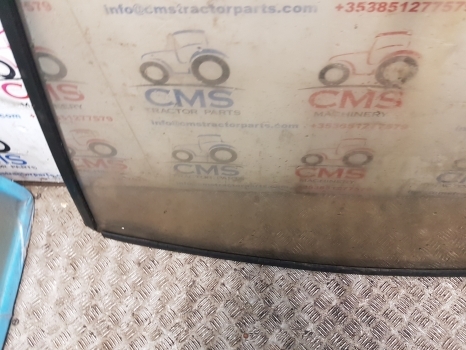 David Brown Case 90, 94 Series 1290, 1394, 1294 Windscreen K262895 K303699 - Aken ja varuosad - Traktor: pilt 4 David Brown Case 90, 94 Series 1290, 1394, 1294 Windscreen K262895 K303699 - Aken ja varuosad - Traktor: pilt 4