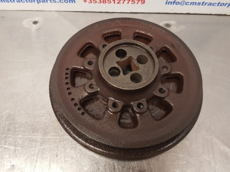 Deutz Agrotron 110, Mk3, 6, Agroplus, Engine Pulley 04209572, 04256084, 04198181 - Rihmapinguti - Põllutööseade: pilt 3 Deutz Agrotron 110, Mk3, 6, Agroplus, Engine Pulley 04209572, 04256084, 04198181 - Rihmapinguti - Põllutööseade: pilt 3