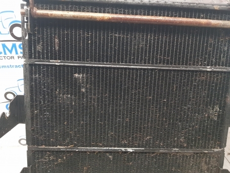 Deutz Agrotron 135 Engine Water Cooling Radiator 04411151; 04438384; 04438384/10 - Radiaator - Traktor: pilt 5 Deutz Agrotron 135 Engine Water Cooling Radiator 04411151; 04438384; 04438384/10 - Radiaator - Traktor: pilt 5