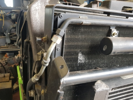 Deutz Agrotron M620 Air Conditioning Condenser Radiator 0.016.1816.4/10 - Kliimaseadme osa: pilt 3 Deutz Agrotron M620 Air Conditioning Condenser Radiator 0.016.1816.4/10 - Kliimaseadme osa: pilt 3