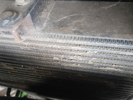 Deutz Agrotron M620, M610, M615, M600,ttv Intercooler 0.015.6910.2/20 - Radiaator: pilt 5 Deutz Agrotron M620, M610, M615, M600,ttv Intercooler 0.015.6910.2/20 - Radiaator: pilt 5