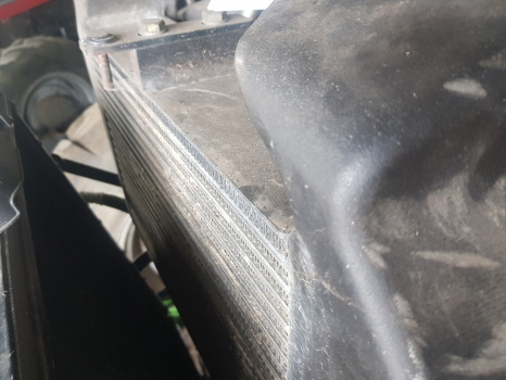 Deutz Agrotron M620, M610, M615, M600,ttv Intercooler 0.015.6910.2/20 - Radiaator: pilt 3 Deutz Agrotron M620, M610, M615, M600,ttv Intercooler 0.015.6910.2/20 - Radiaator: pilt 3
